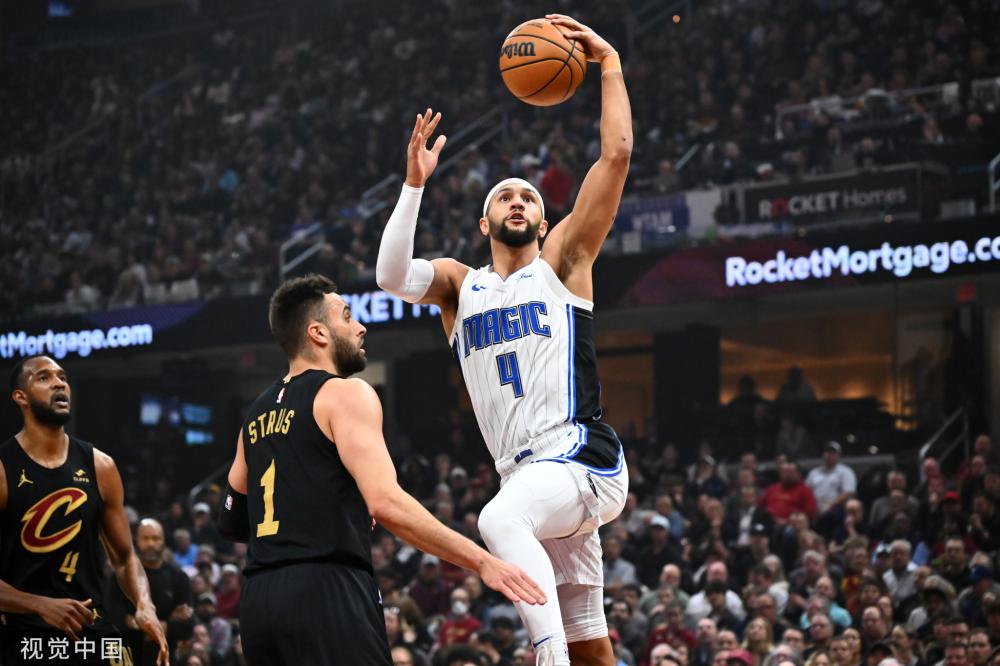 同时伺机反 同时伺机反