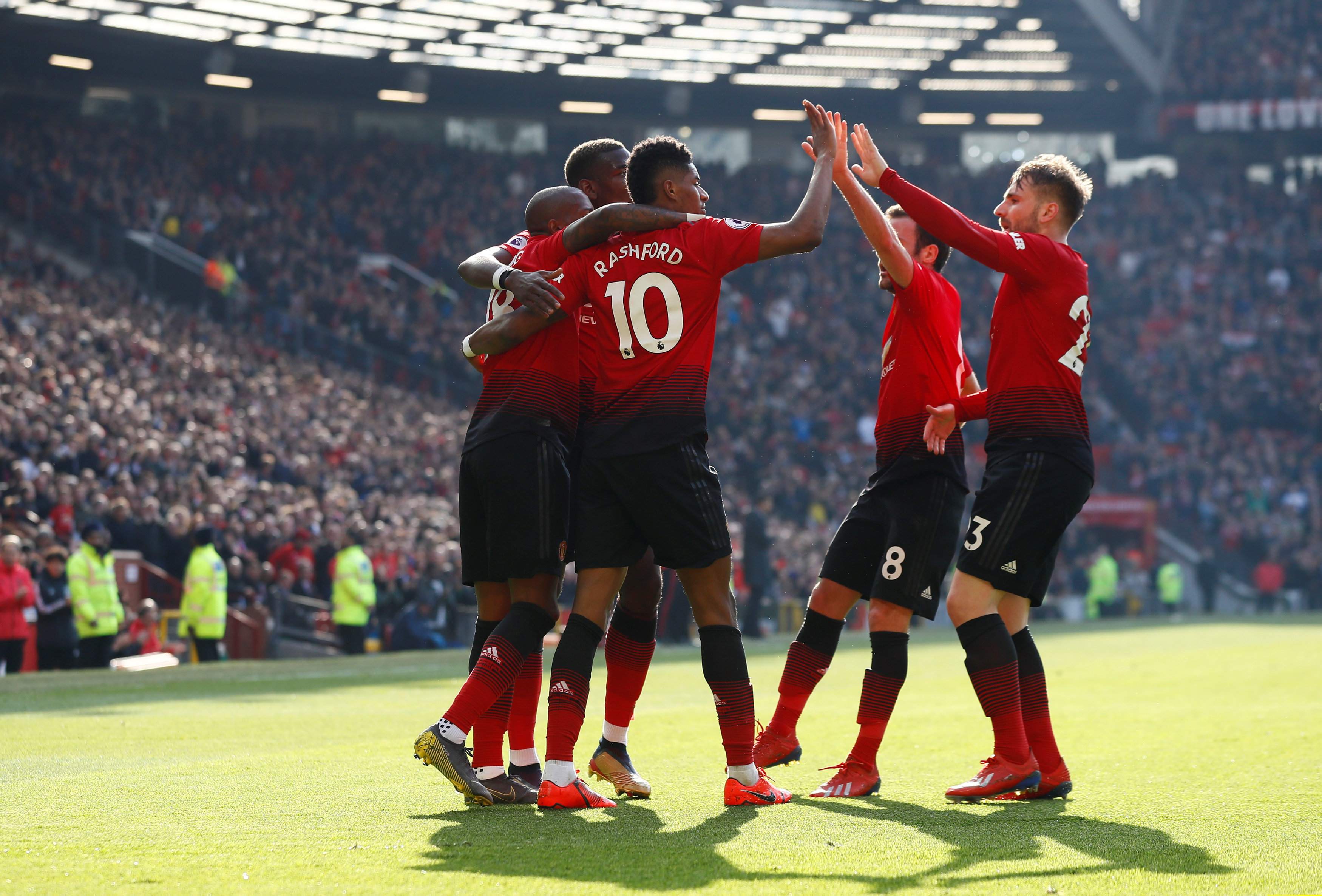 俱乐部通过 俱乐部通过